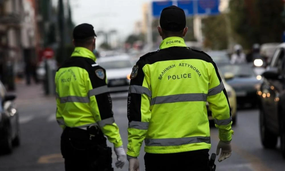 Εντείνονται οι έλεγχοι της Τροχαίας στα νησιά λόγω ατυχημάτων
